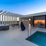 Amara Luxury *