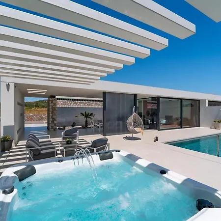 Amara Luxury * לקניה