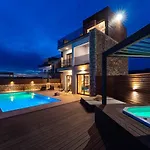 Amara Luxury *