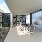 Amara Luxury Лакания