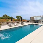 Вилла Amara Luxury Лакания