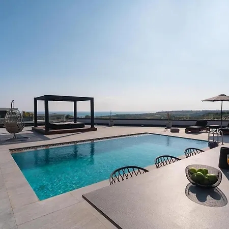 Amara Luxury Villa