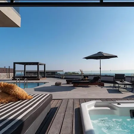 Amara Luxury Villa *