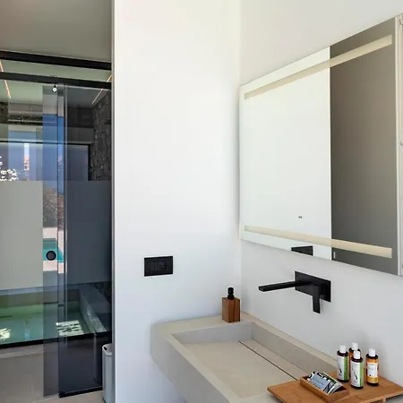 Amara Luxury