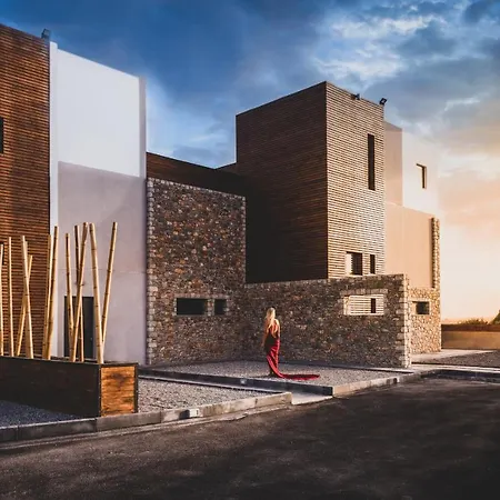 Amara Luxury