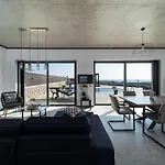 Amara Luxury لاخنيا