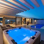 فيلة Amara Luxury لاخنيا
